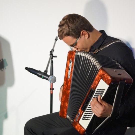 Koncertas "Išlydint vasarą poezijos ir muzikos garsais". Jurbarko rajono savivaldybė