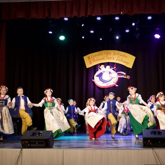 Liaudies šokių festivalis „Tańcuj, tańcuj, okręcaj…“. Vilniaus rajono savivaldybė
